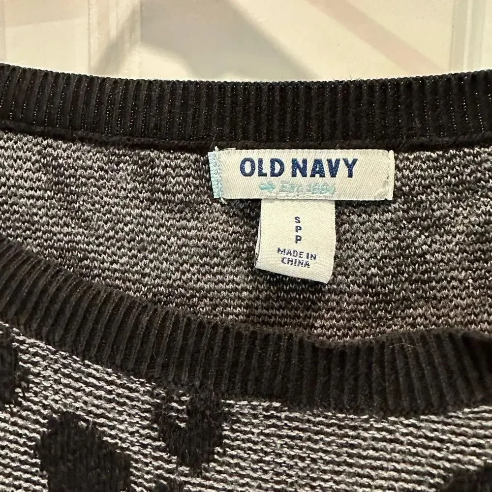 Old Navy thin sweater